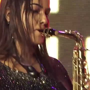 Lipika Popular Saxophone Music __ Tohfa Tohfa Laya Laya __ Saxophonist Lipika Samanta (1)