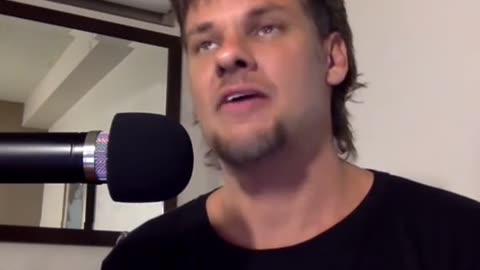 News Break: Theo Von tells about his time in Disney.