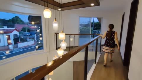 Walkthrough 3 : Modern American House in a Corner Lot