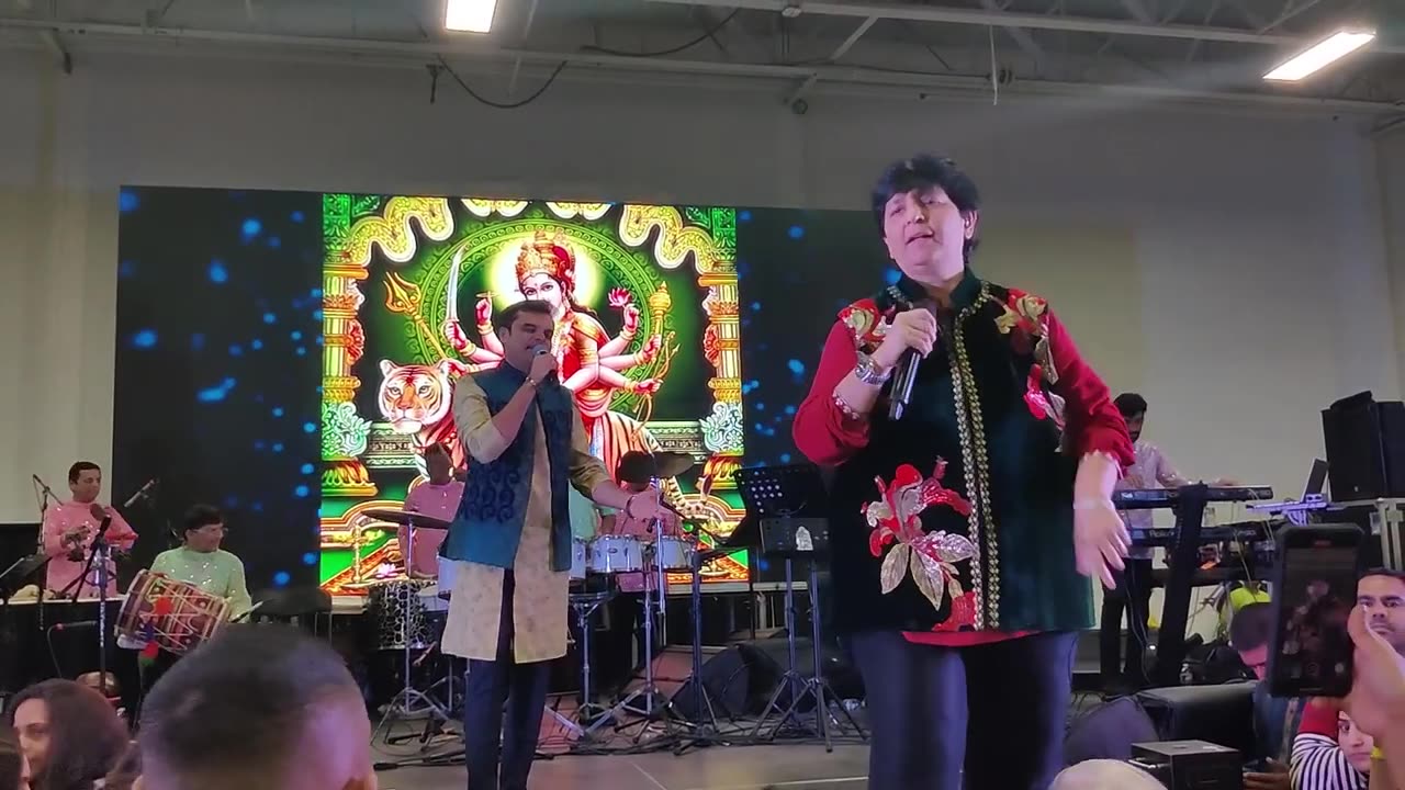 Falguni Pathak Garba New Jersey 2023 | Sachi Re Mari Sat Re Bhavani Maa | Navratri Garba