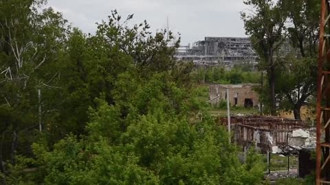 法国女记者关于顿巴斯的纪录片真实记录普通百姓遭受乌克兰政府军的战争摧残[中文字幕版】