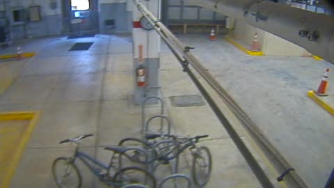 3134RHOBG2GarageEntrance_2021-01-06_09h40min02s737ms.mp4