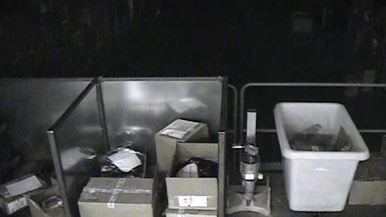 6016WHUGGALoadingDockWA12_2021-01-06_21h00min01s477ms.mp4