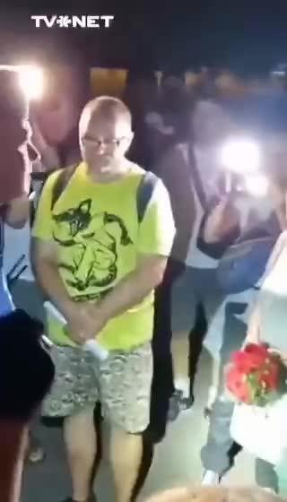 Latvia: police arrest citizens for singing a Russian song (Sept. 2022)