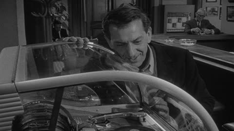 The Twilight Zone S01E32 A Passage For Trumpet