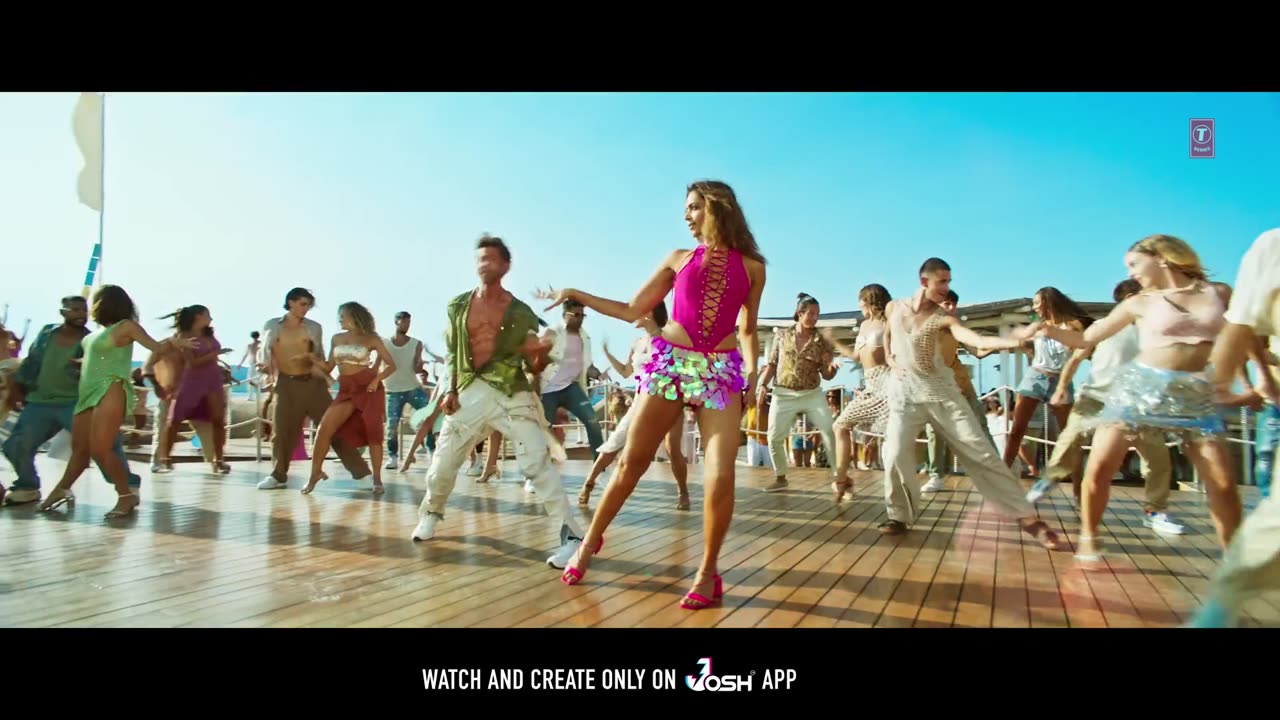 IGHTER: Ishq Jaisa Kuch Song, Hrithik, Deepika, Vishal-Sheykhar, Shilpa, Kumaar, Bosco-Caesar