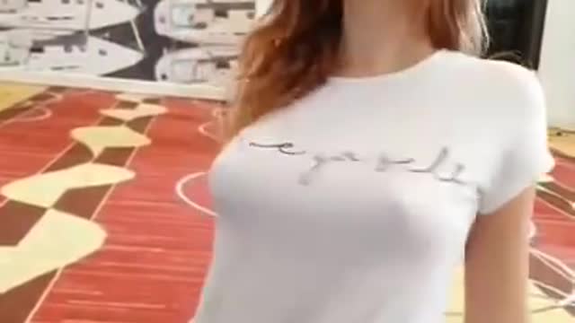 No bra very hot & sexy video