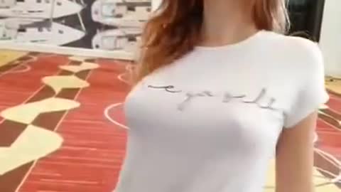 No bra very hot & sexy video