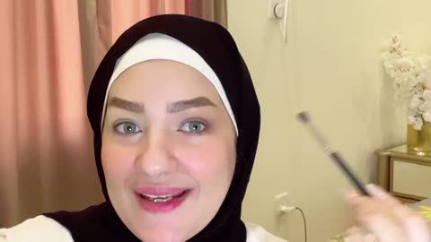 How to apply eye makeup professionally, easily and in the simplest way, by Nour Nessim