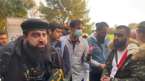 NEW SPEAKERS CORNER BIG T CONFRONTED BY EVERYONE!