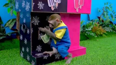 KiKi Monkey wants to be good Brother helps Cute Baby brush teeth