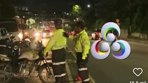 Scratch your friend's back