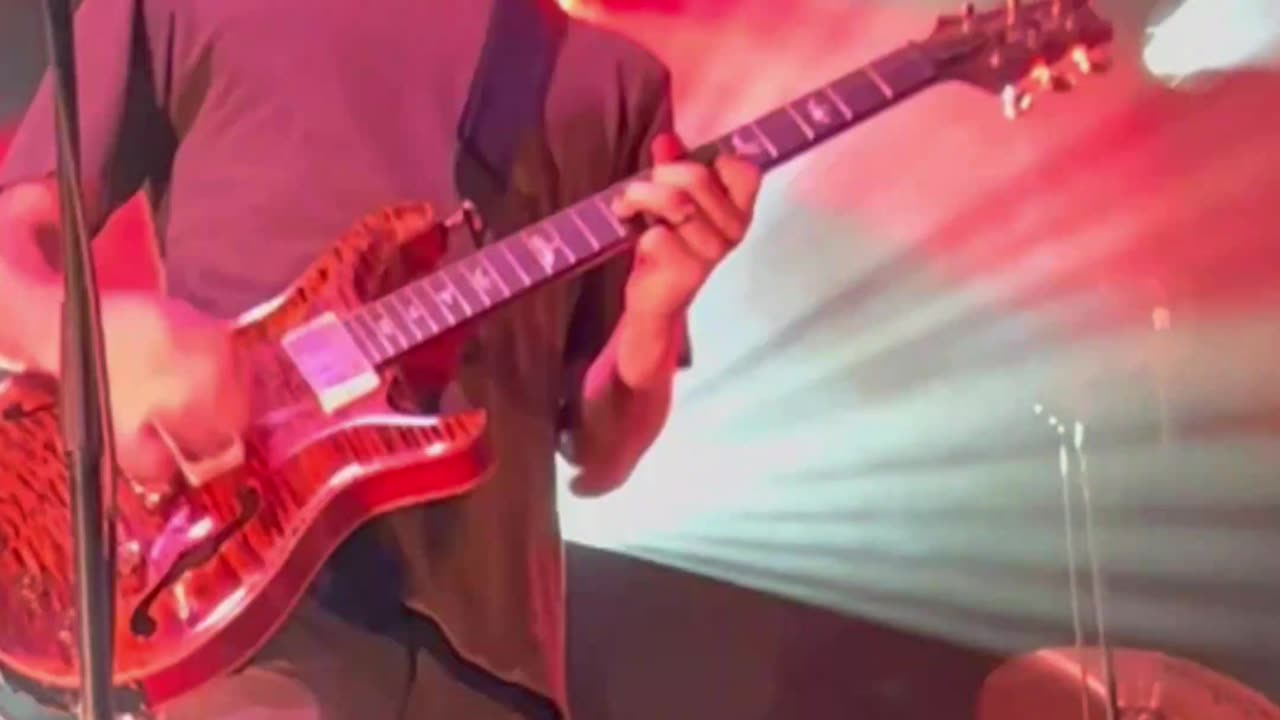 Jeremy Schon (Pigeons Playing Ping Pong) - LIVE @ Avondale (Short)