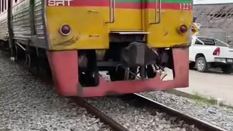Maeklong Railway Market