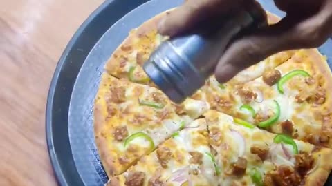 🍕 Exploring the Art of Making Supreme Pizza Live! 🔥❤️🍽️ Don't miss out on this 🍕😋