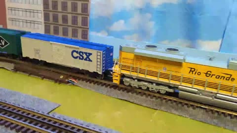 Menards Lehigh Valley boxcars