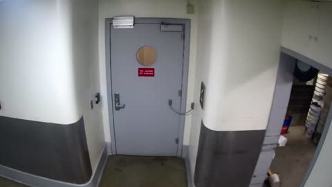 6128RHOBSBRSBST4Stairwell4_2021-01-06_01h40min00s723ms.mp4