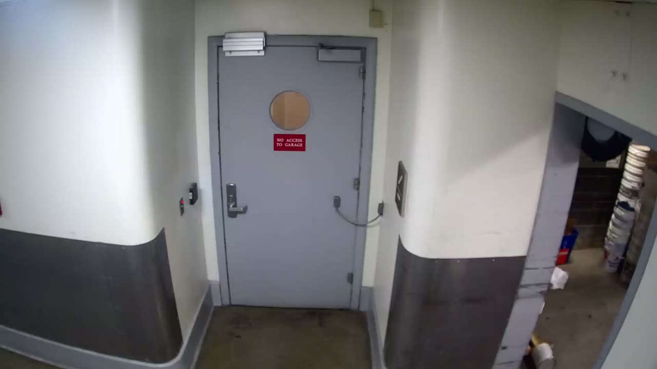 6128RHOBSBRSBST4Stairwell4_2021-01-06_01h40min00s723ms.mp4