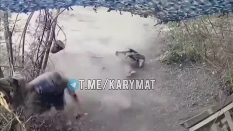 Los rusos martillan el explosivo