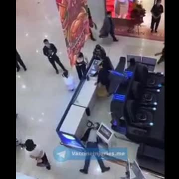 The New Normal: Man Dies At The Mall And No One Cares 💉🤔