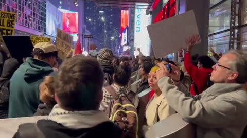 Eskalation in New York: Anti-Israel-Demonstranten besetzen Lobby der New York Times