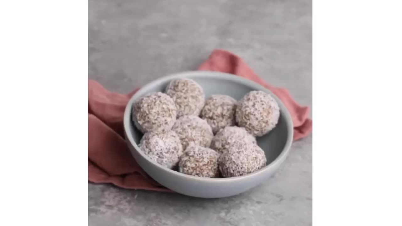 Easy Homemade Date balls