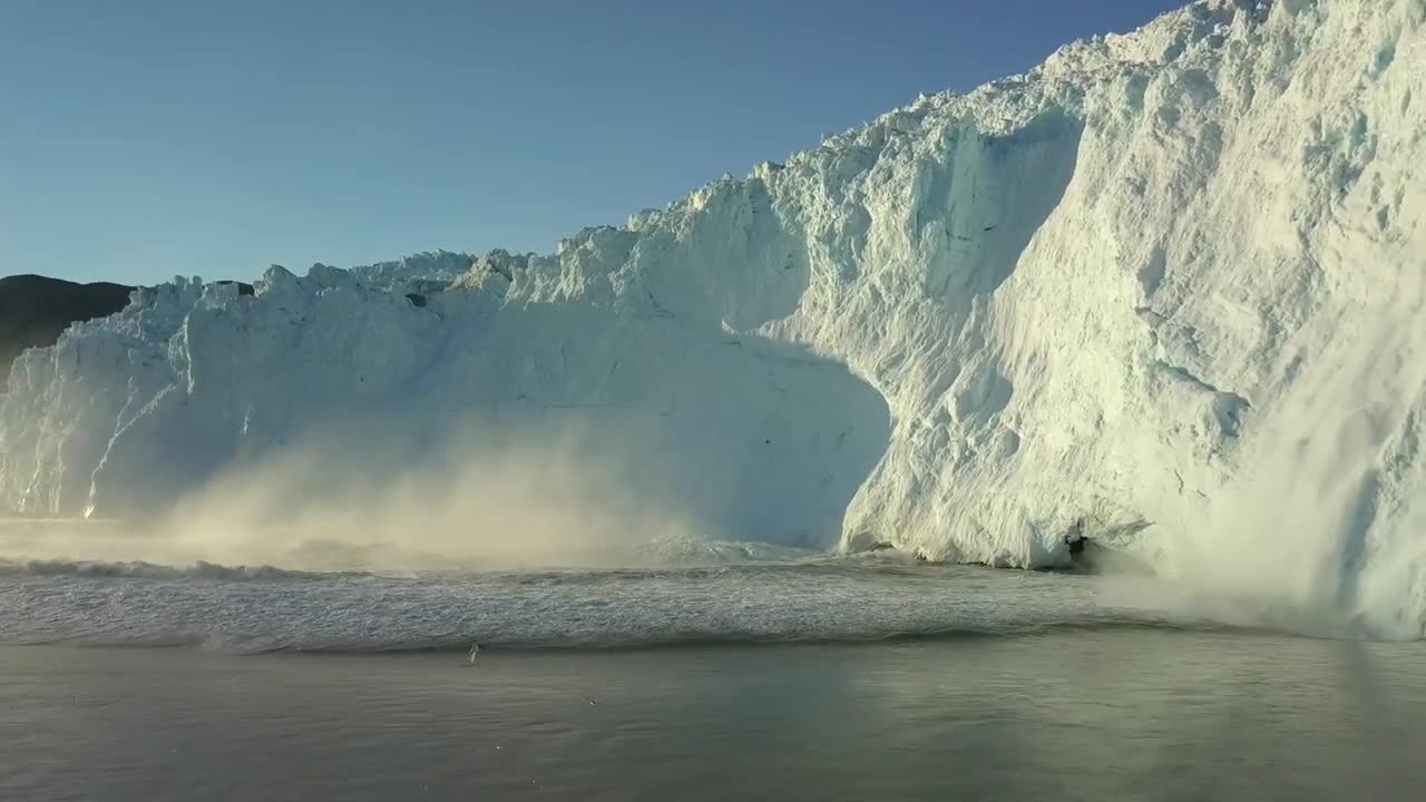 GREENLAND - LAND OF ICE