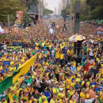HOLY SH*T 🚨 THOUSANDS of Brazilians