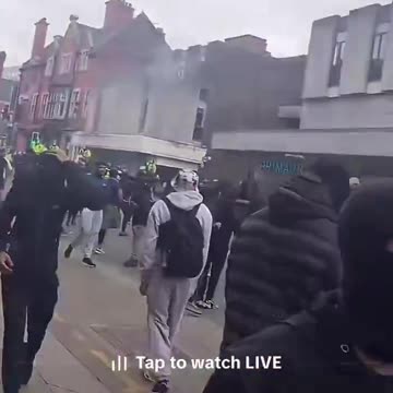 🚨🚨BREAKING: 🇬🇧 The UK is on fire Bolton city center.