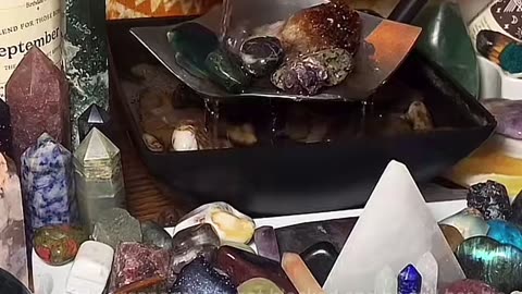 ANGIED TAROT DECK - Tarot Crystals