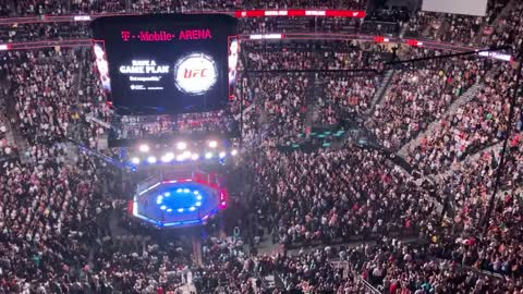 UFC Crowd cheers when Donald J Trump arrives .