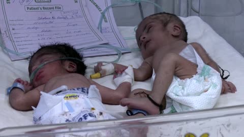 Pregnant Pakistanis face risky journey to give birth