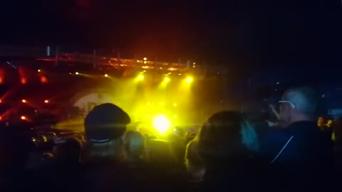 Why you shouldn't film at concerts