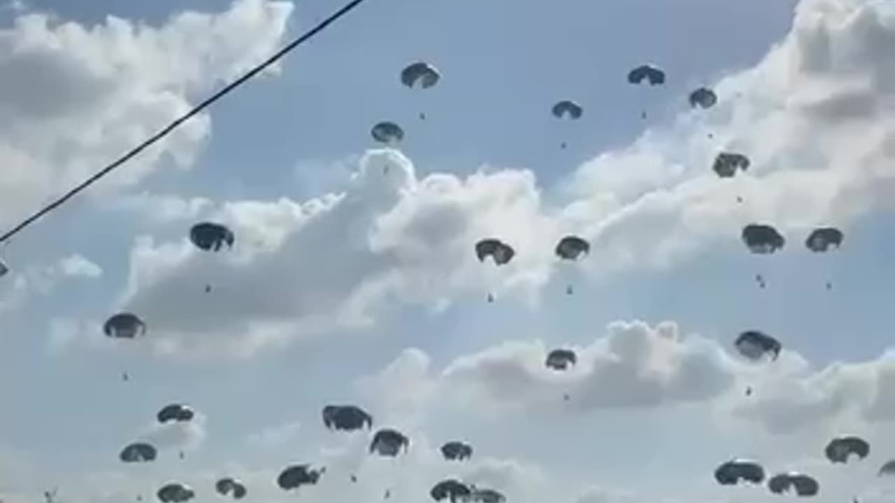 Air aid dropped in the Mawasi Khan Yunis area, south of the Gaza Strip.