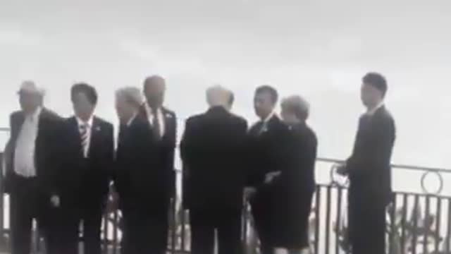 No one likes Justin Trudeau