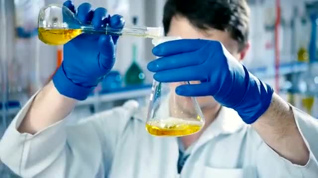 Experiment scientist in lab ।। Video footage / Clip।।