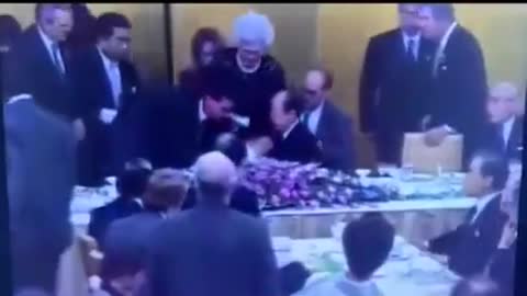 REMEMBER THAT TIME PRESIDENT BUSH DIED ON LIVE TV? AT LEAST THAT IS WHAT IT LOOKED LIKE