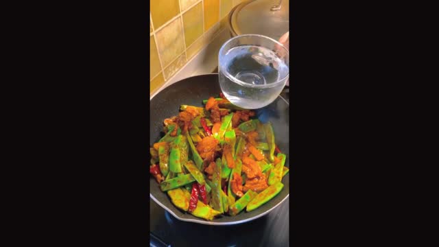 Would you like to learn to cook delicious food with me?