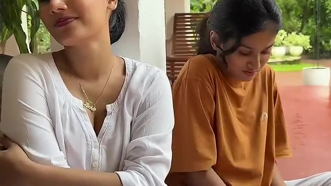දැන් වයසයිනේ , නින්ද යනවා..😁