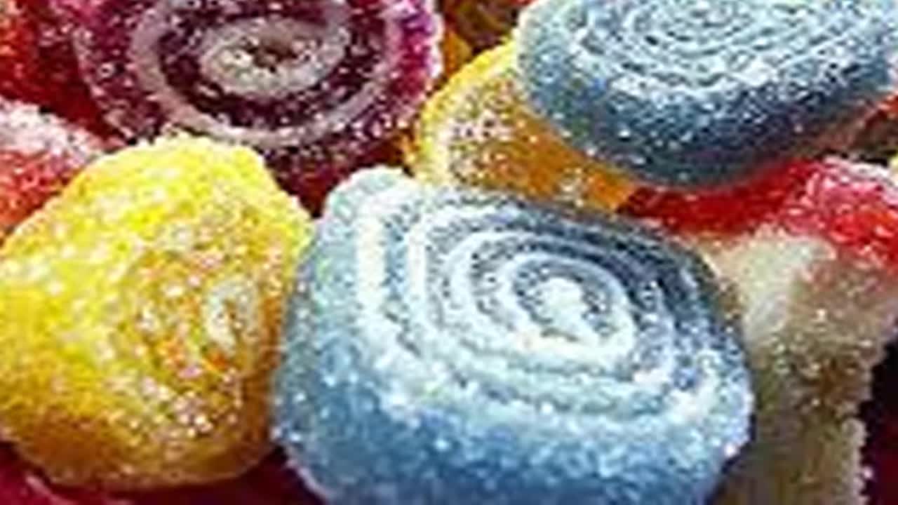 Health Knowledge - 8 false beliefs about sugar that you do not know