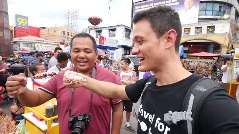 Filipino Street Food Tour - BALUT and KWEK KWEK at Quiapo Market, Manila, Philippines!