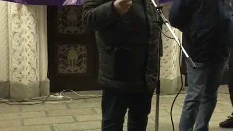 Кан Кварчия обратился к соратникам переместиться к площади у Парламента,