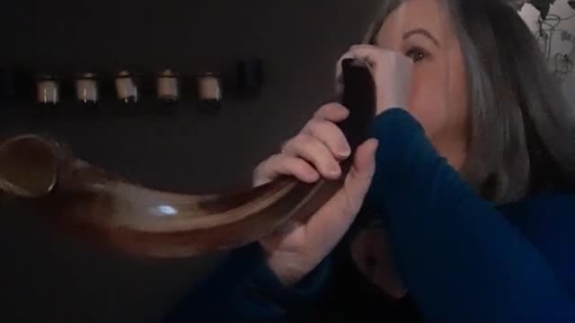 Testing a long shofar blast.