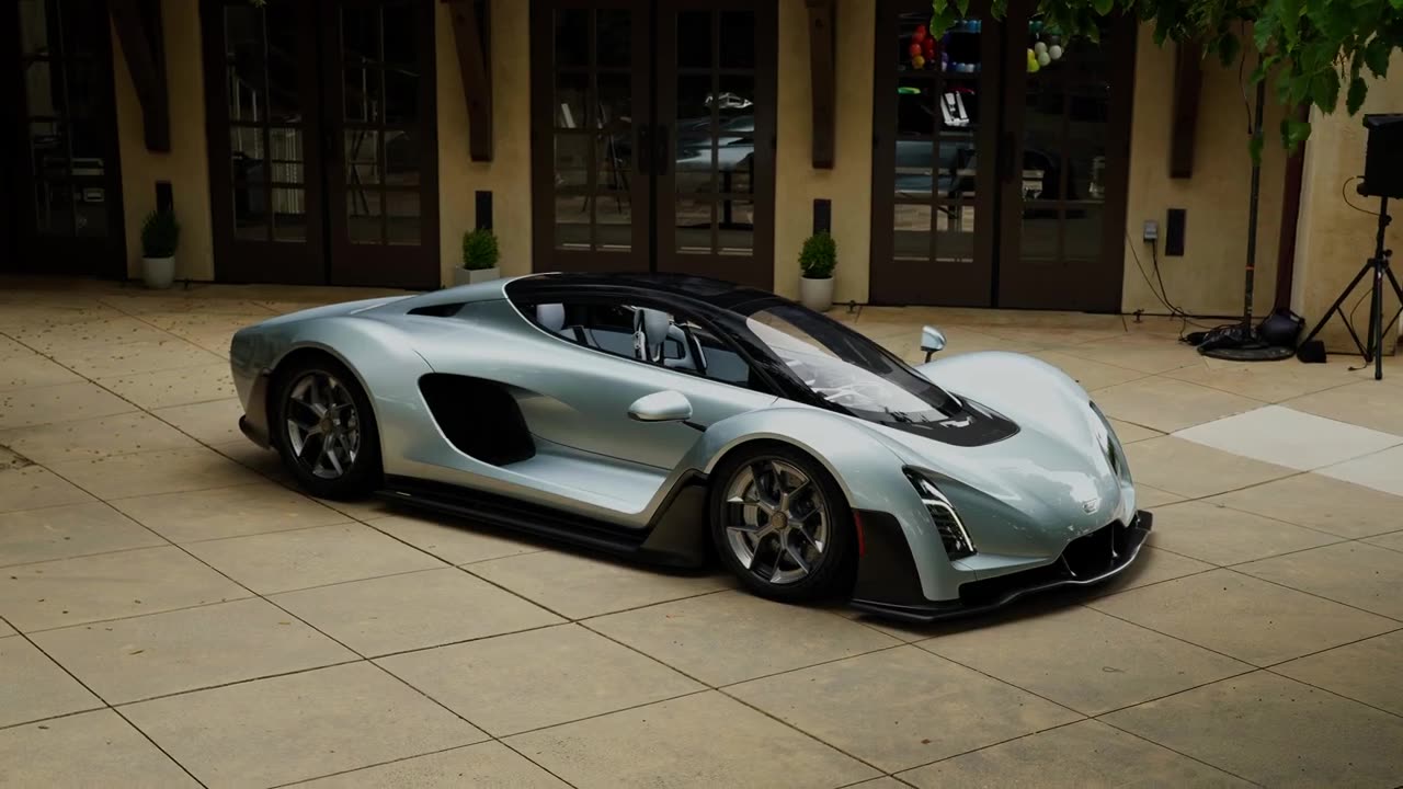 Czinger's V Max in Iceman Blue