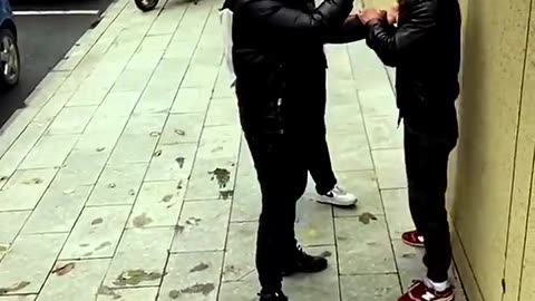 Chinese kung fu, actual street fighting, please do not imitate dangerous moves