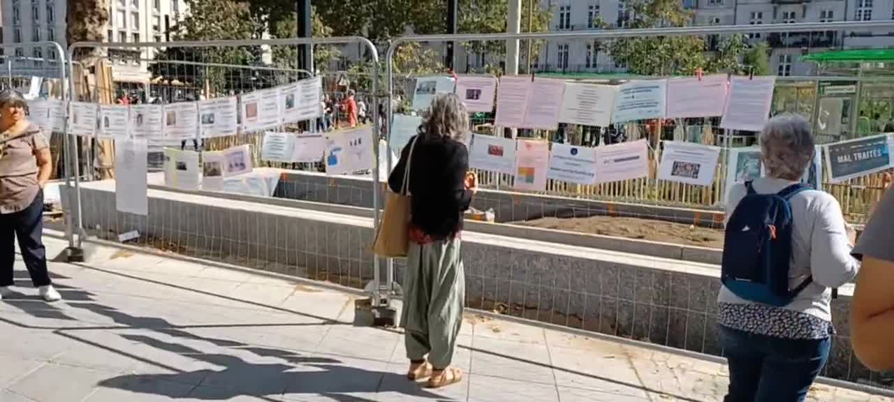 Les Masques Blancs Nantes Sitting morts apres injec. avec le collectif soignant 44 le 17 sept