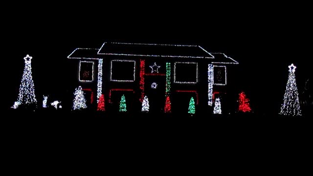 Casa en Connecticut deslumbra al vecindario con una muestra de luces navideñas