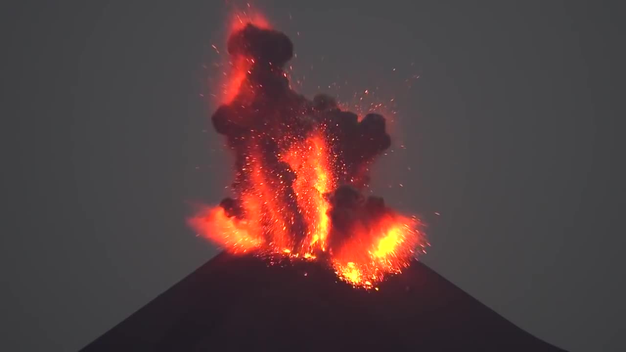 Rare Occurrence Of Volcano Eruption w/ Lightning Captured In Indonesia