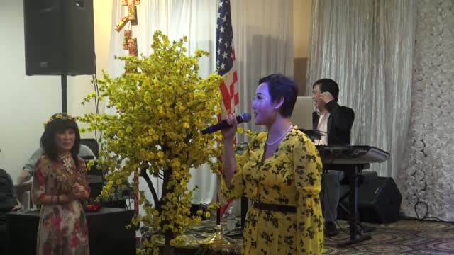 NHư Hà Với Nhạc Phẩm Một Người Đi