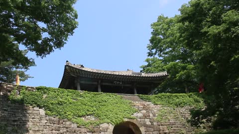 The beautiful south gate of Namhansanseong